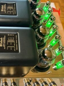 pre-amplifier combo McIntosh C22 MK V