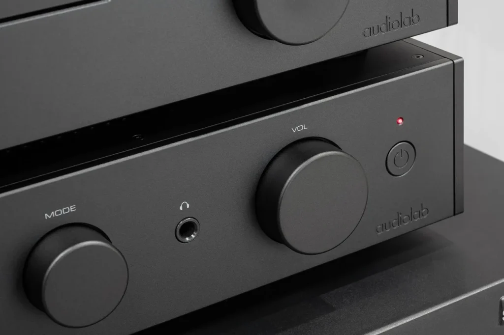 A closer Look of Colume controls  of both Audiolab 9000A Amplifier and 9000CDT CD Transport