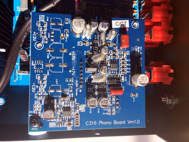 inside look of NAD C 316BEE V2