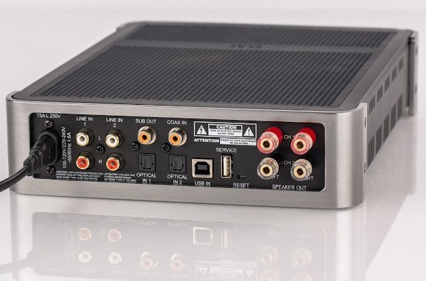 elac-element-amp-rear-view