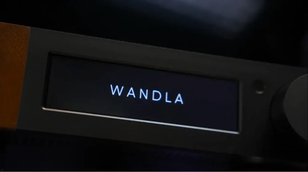 Closer Look of display panel on ferrum Wandla DAC in my review of Ferrum Wandla DAC Test