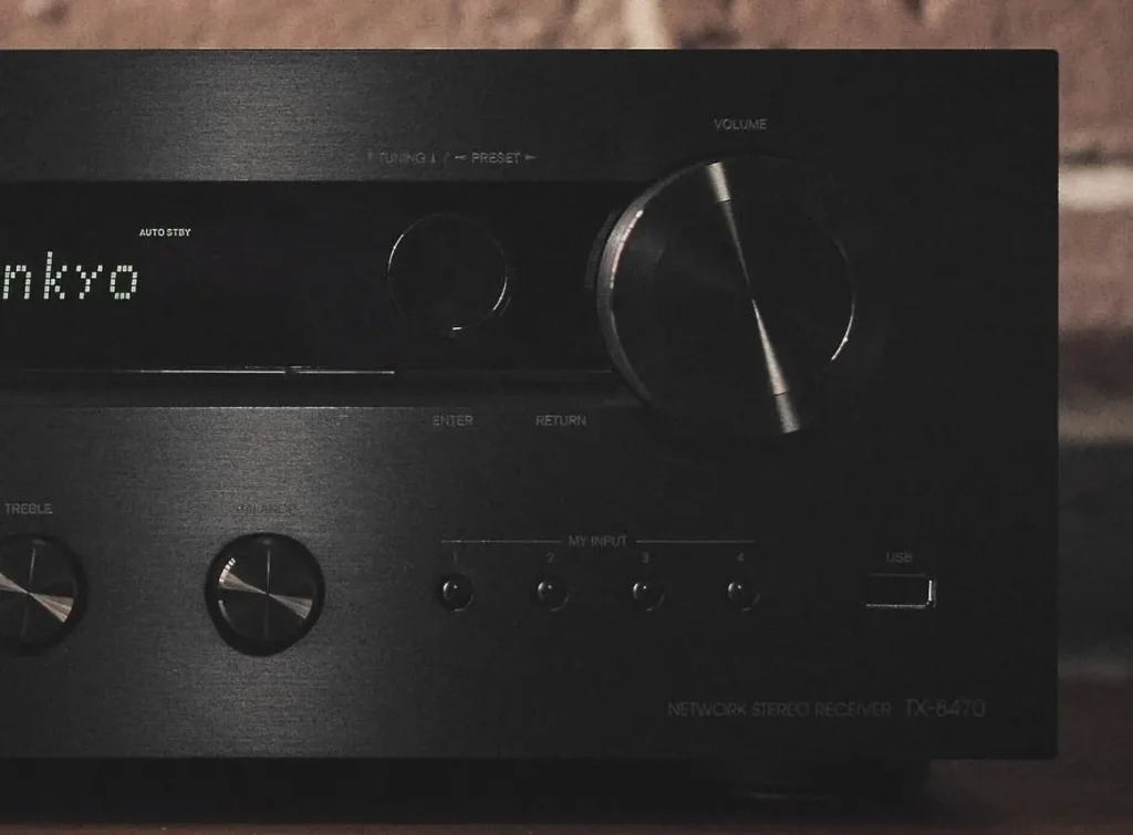 Onkyo TX-8470 front panel with volume knob

