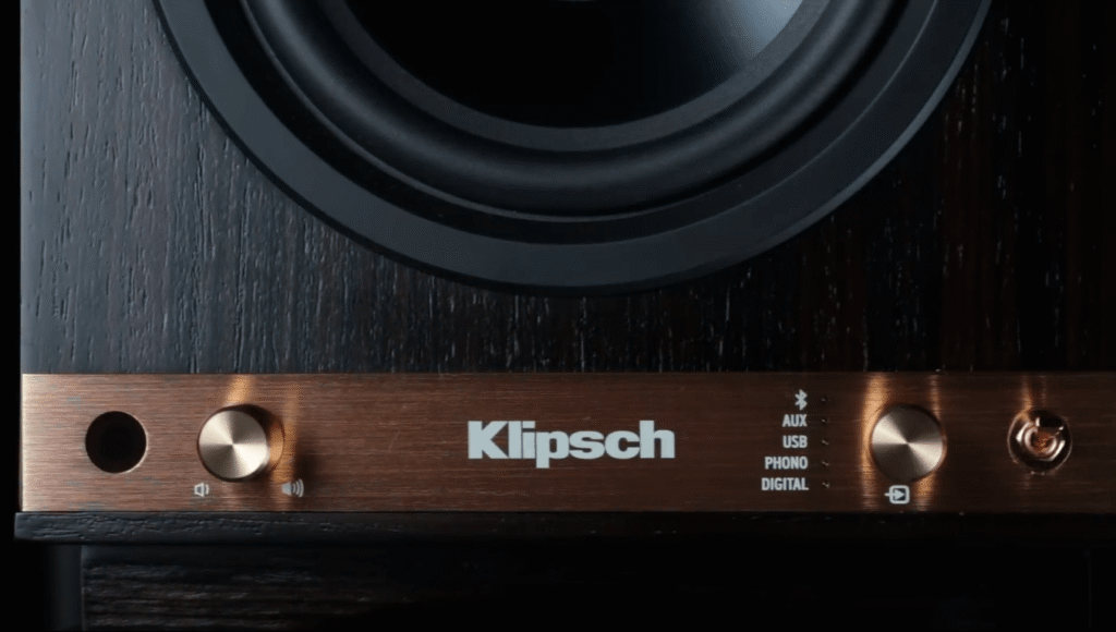 A Closer LOOK OF fRONT PANEL OF THE klipsch the sixes volume control knob 