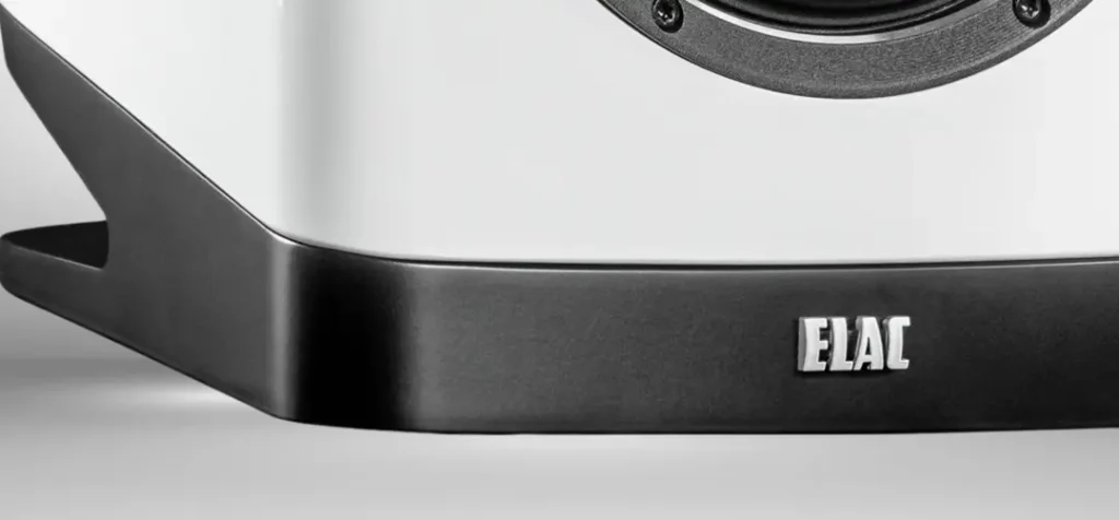 A Closer Look of ELAC Vela BS 404 front logo in my ELAC Vela BS 404 Review