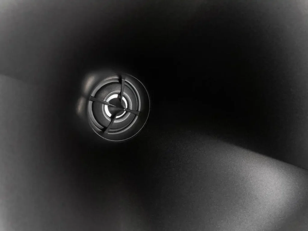 A Closer Look of Klipsch R-820F Tweeter in my Klipsch R-820F review
