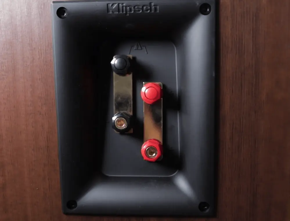 A Closer Look of Klipsch RP-600M Speaker Terminals