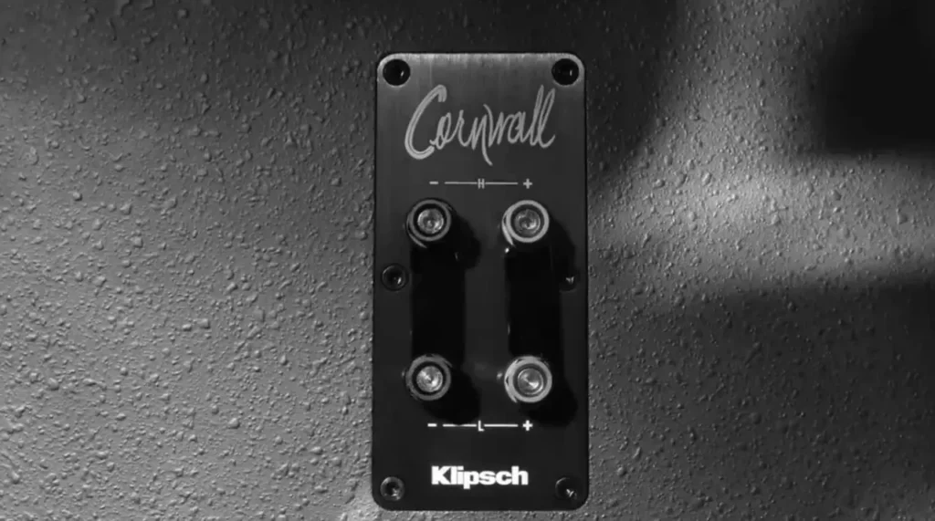 A Clsoer Look of Klipsch Cornwall IV speaker terminals