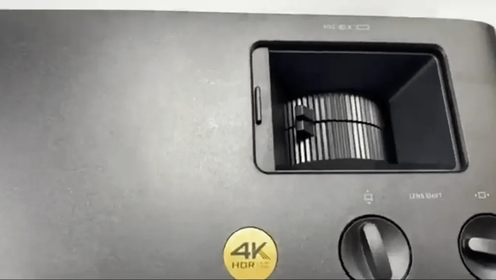 A closer look to lens adjustment for zoom and focus