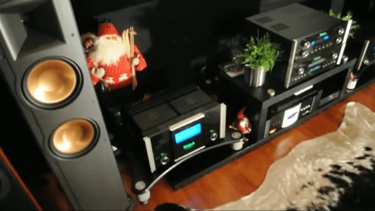 How the Klipsch RF-82 II Turned a Quiet Night Into a Full-Blown Rock Show