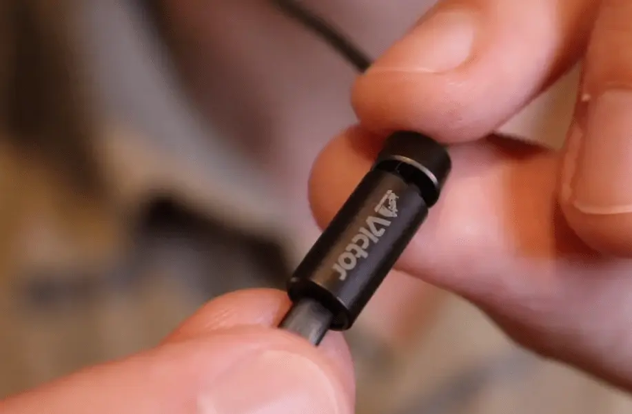 A closer look of JVC HA-FW10000 wire in my Review