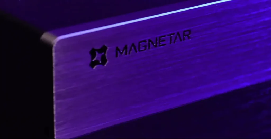 Magnetar UDP800 Media Player Front look