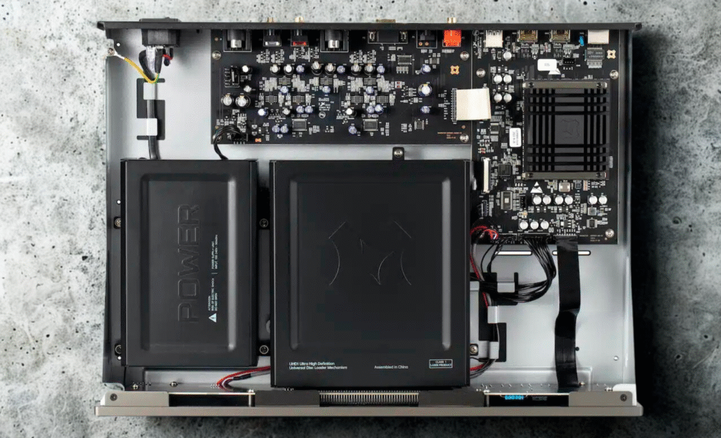 Magnetar UDP800 Media Player inside look