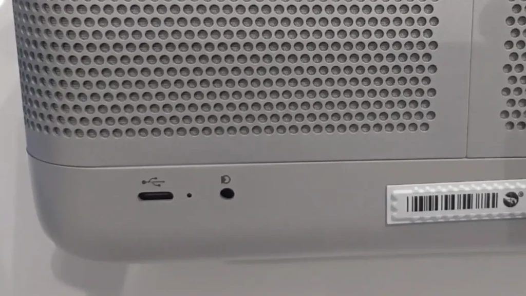 B&O Beolit 17 input terminals 