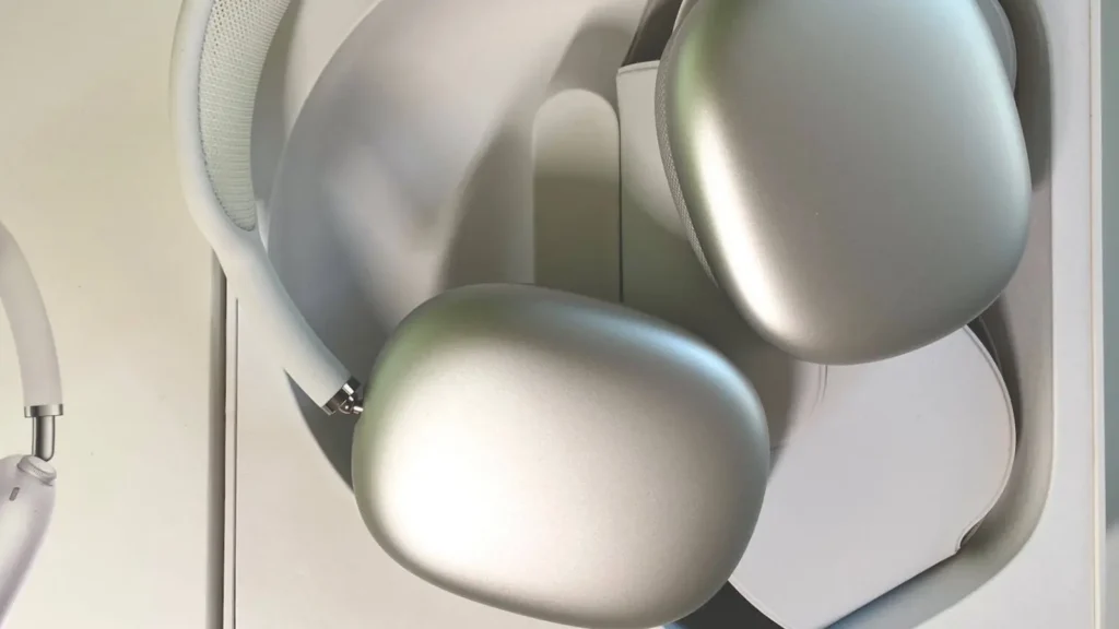 airpods-max-2-review-macbook