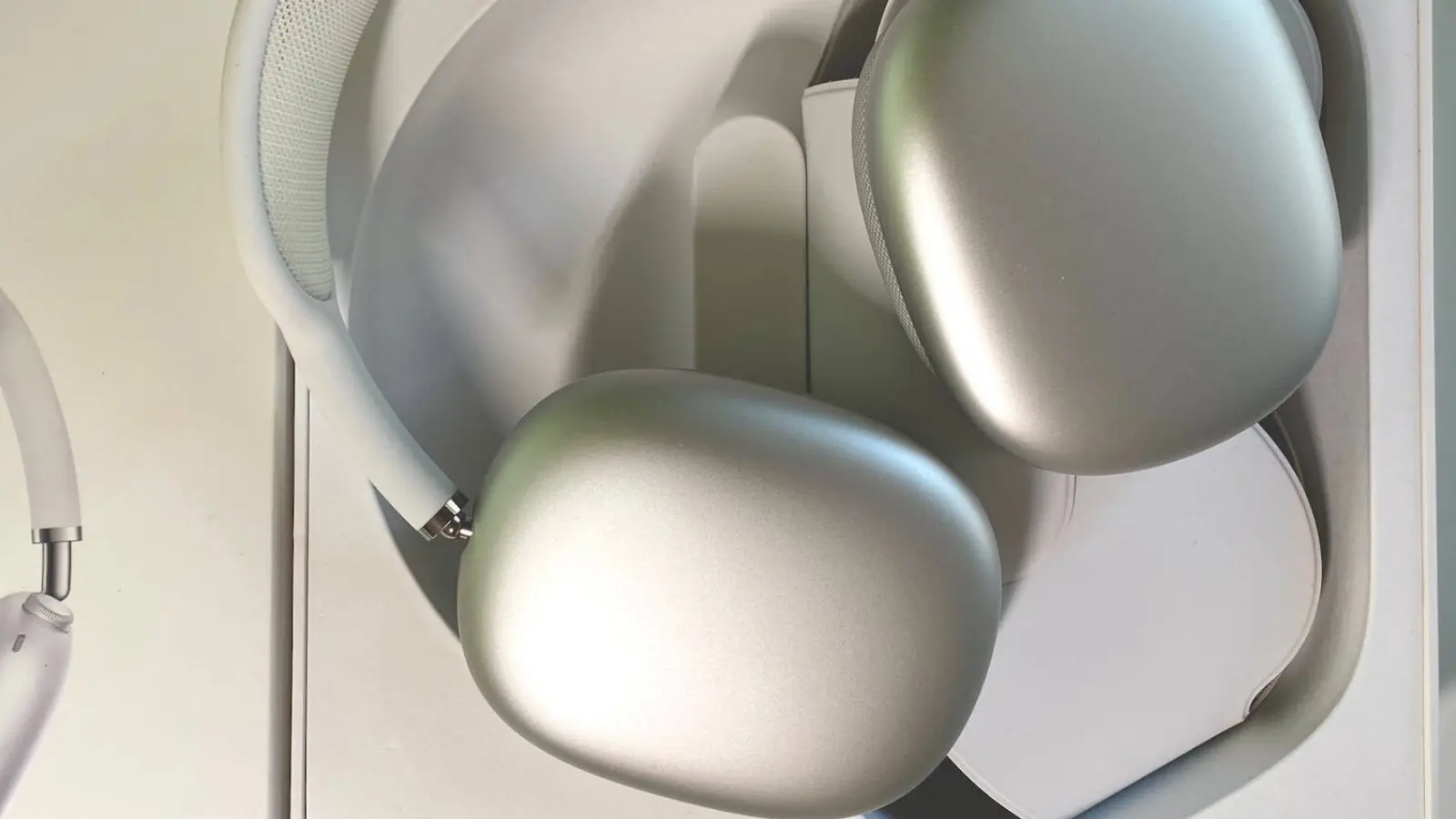 airpods-max-2-review-macbook