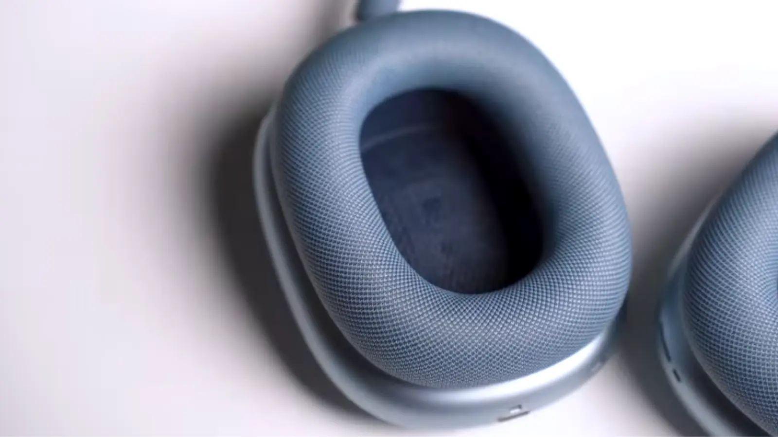 apple AirPods max review 2026