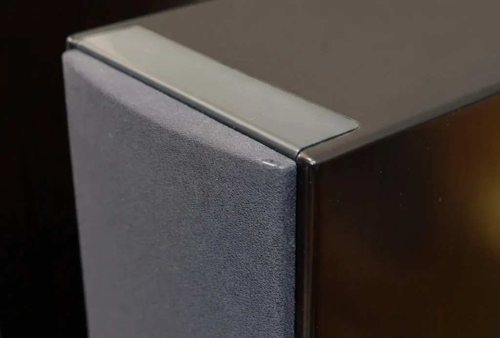 A Closer Look of Klipsch WF-34 with grill